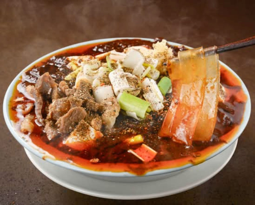 旨辛背徳赤醤麺