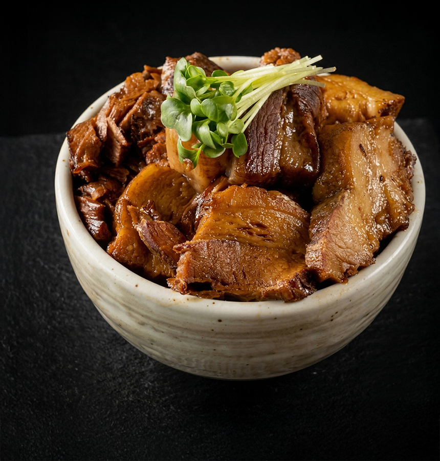 100時間煮込んだ伝統角煮丼